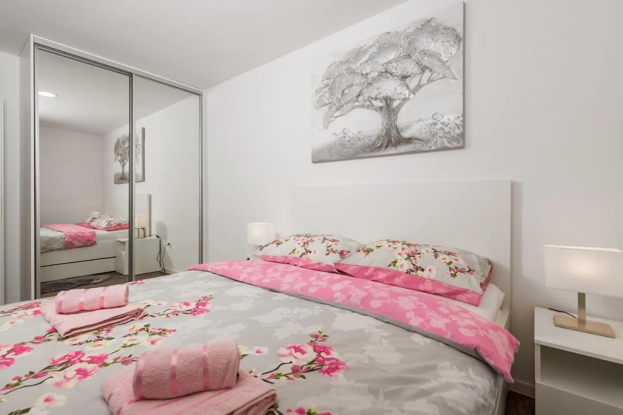 Central Apartments Dalmatina Rijeka