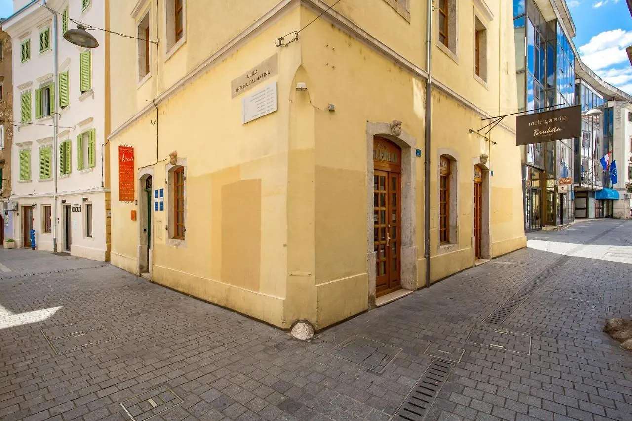 Central Apartments Dalmatina Rijeka